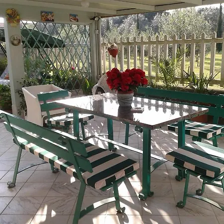 Apartamento Il Giardino Di Patrizia Querceta